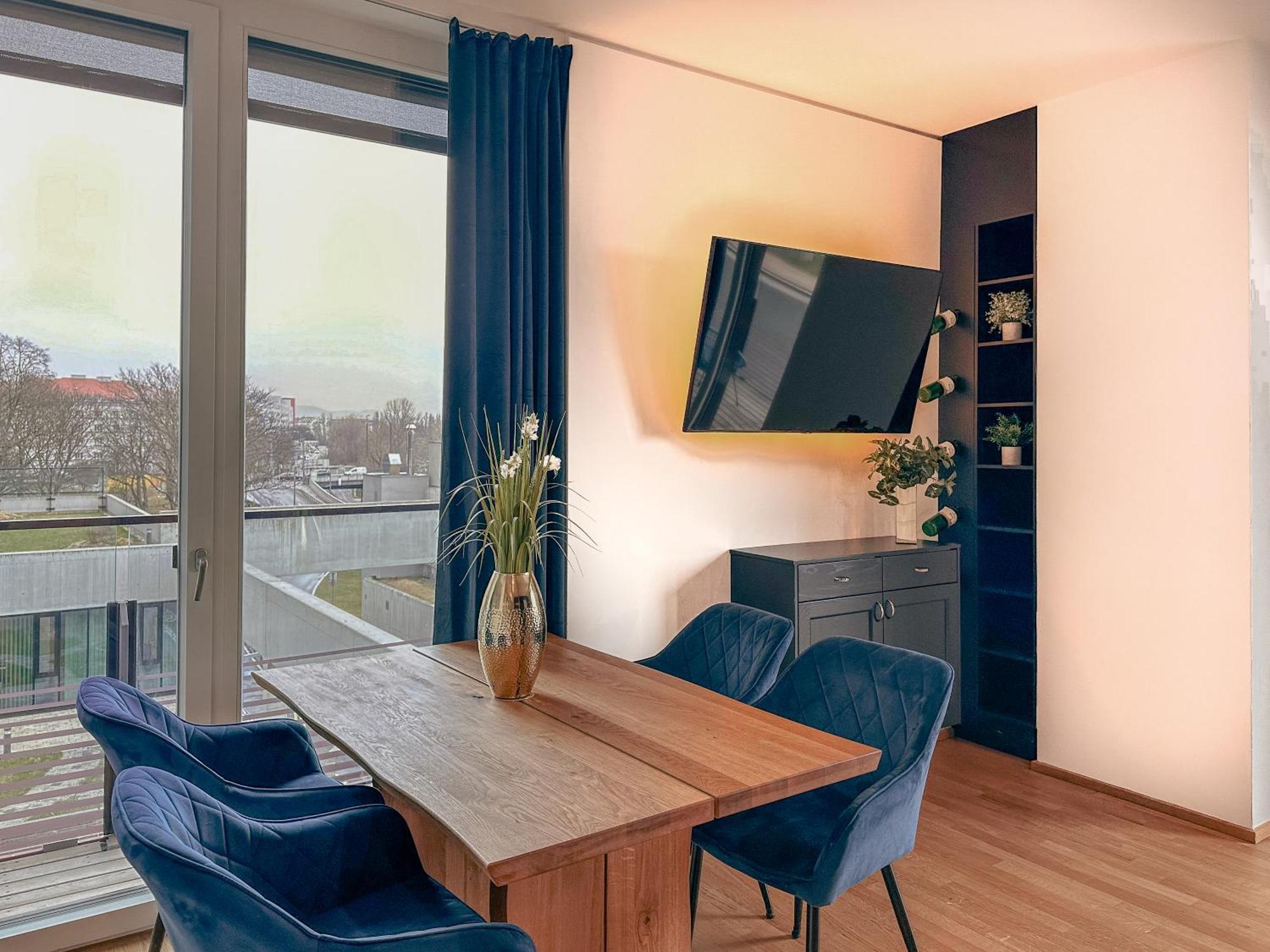 Alpenluxus Presents Kaiser - Rooftop Pool & Underground Car Park Apartment